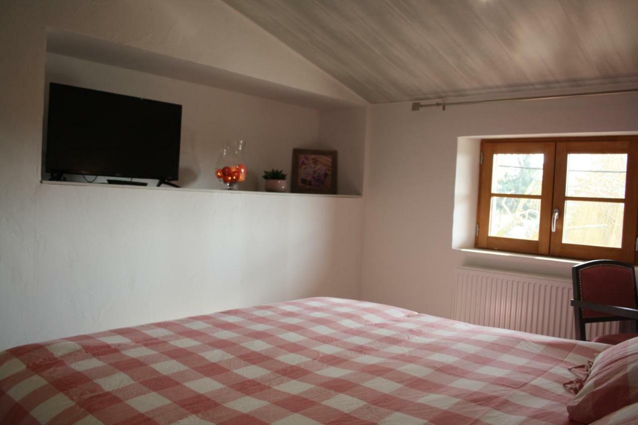 Chambre D'Hote Le Mercier Calmont  外观 照片